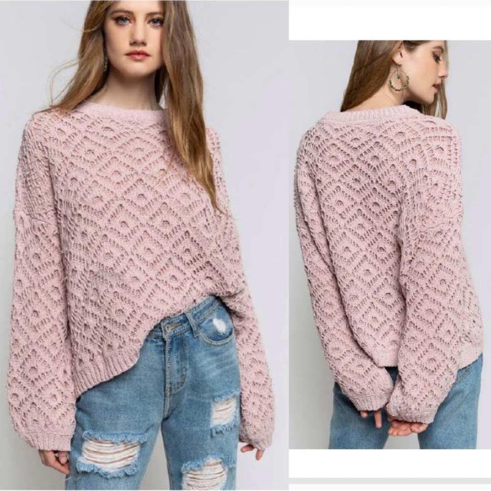 LAST2️⃣🆕 Classic Touch in Soft Pink Pullover - Picture 3 of 8